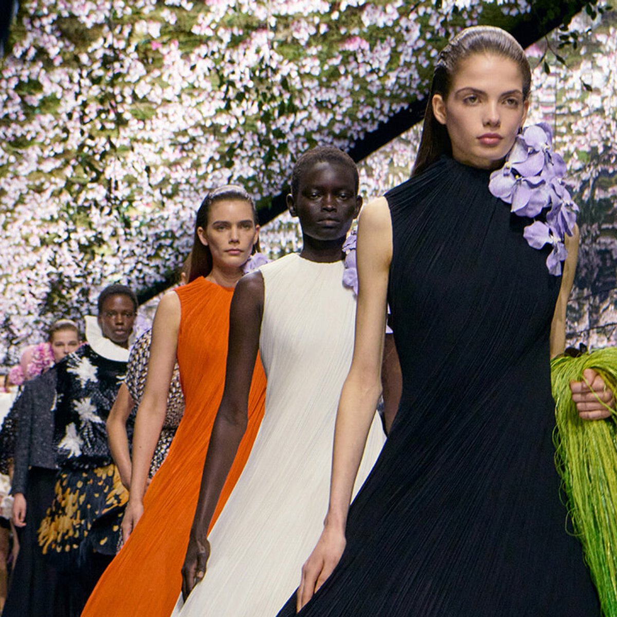 新たなフォルムを探究する、ディオール 2026年春夏 オートクチュール。