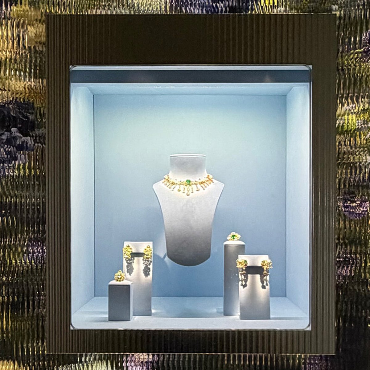 フェミニンに煌めく。ディオールから新作ハイジュエリー「ベル ディオール」が誕生。