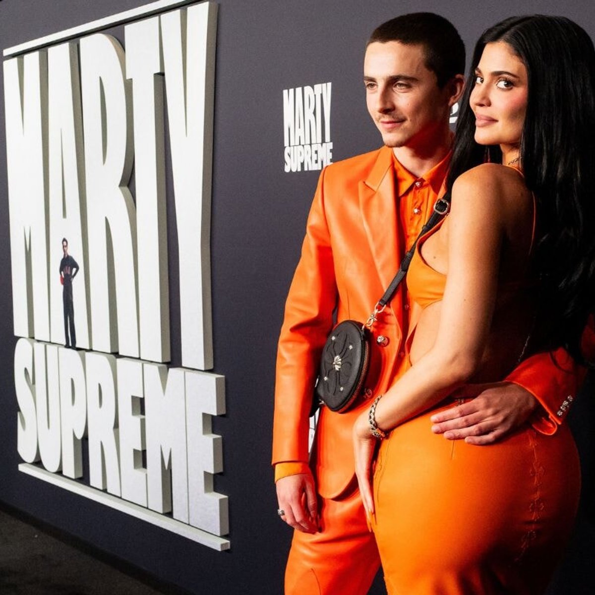 オスカー候補のティモシー・シャラメ、交際すると運が下がる「カーダシアン家の呪い」から逃れる最初の男性となれるか？