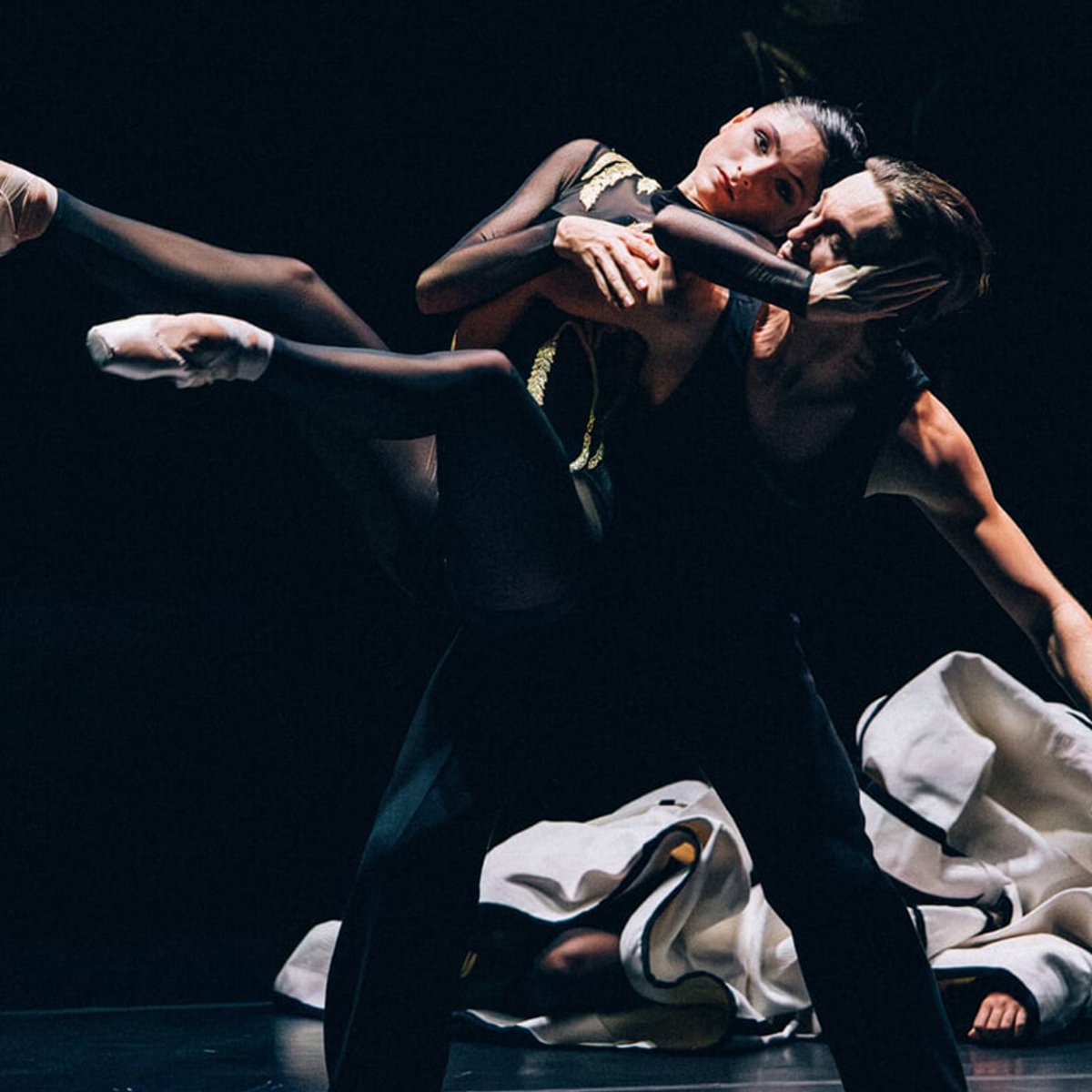 新作のコスチュームはシャネル！ ジュニア・バレエがエトワールたちと海外公演へ。