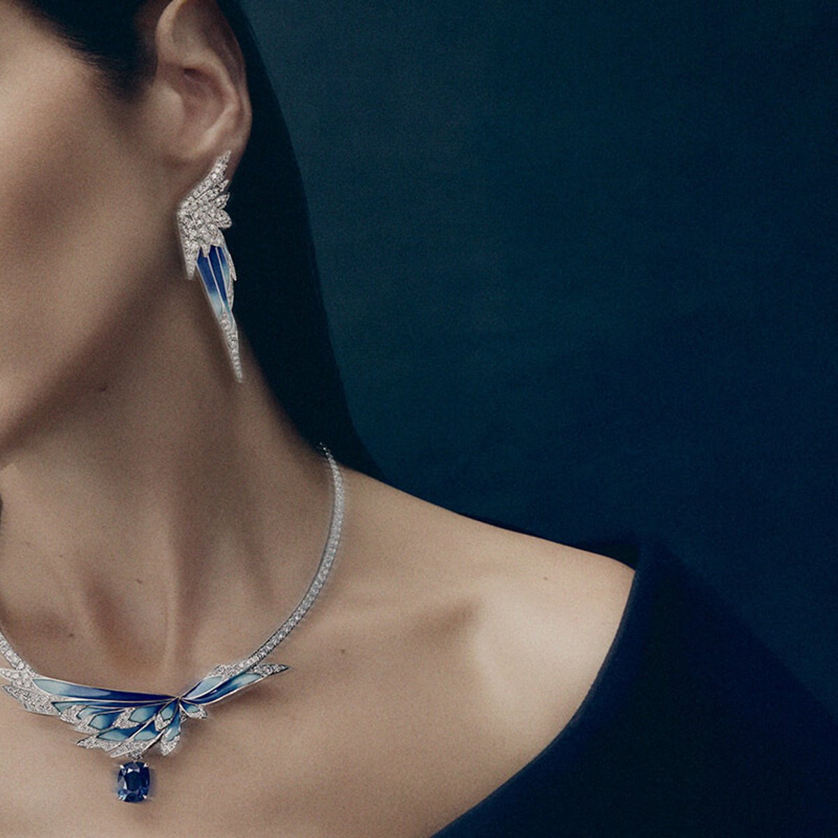 ショーメから自由に羽ばたく新作ハイジュエリーカプセルコレクション「アンヴォル」が到着。