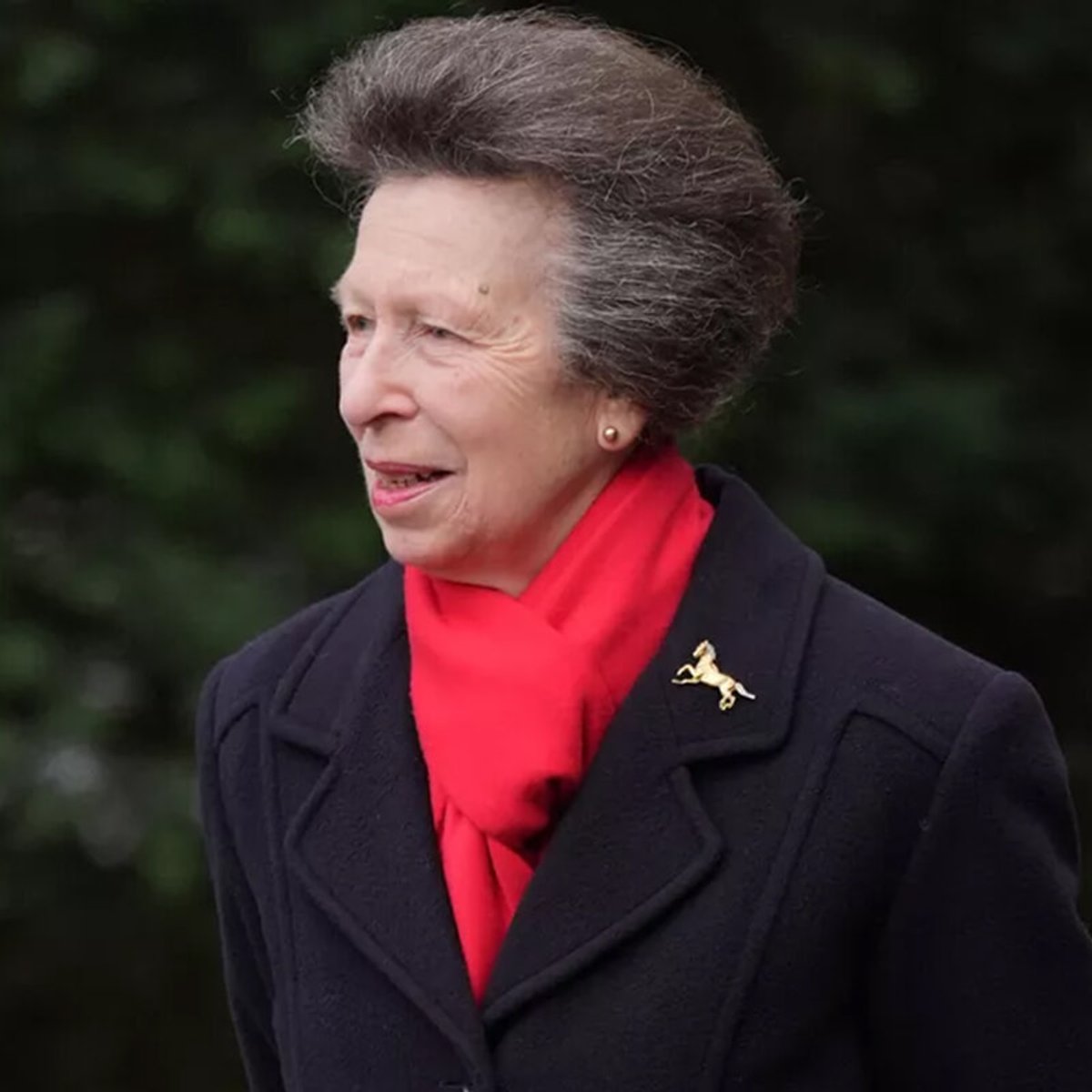 アン王女がアスリートたちのハートを鷲掴み。メダルを授与した際に放ったロイヤル流のお祝いとは？