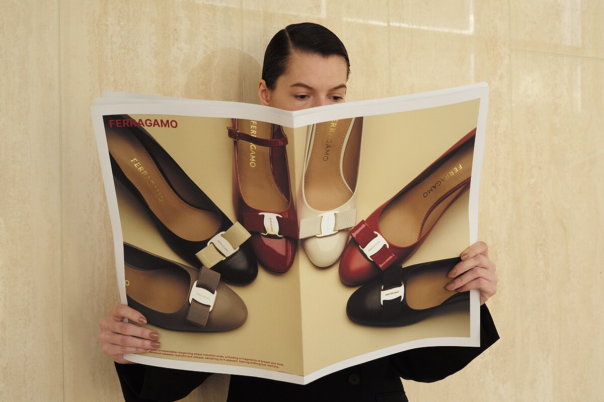新品未使用　フェラガモ FERRAGAMO プリント タイ ELEPHANT フェラガモ、ジャズエイジが導く光。 | madameFIGARO.jp（フィガロ