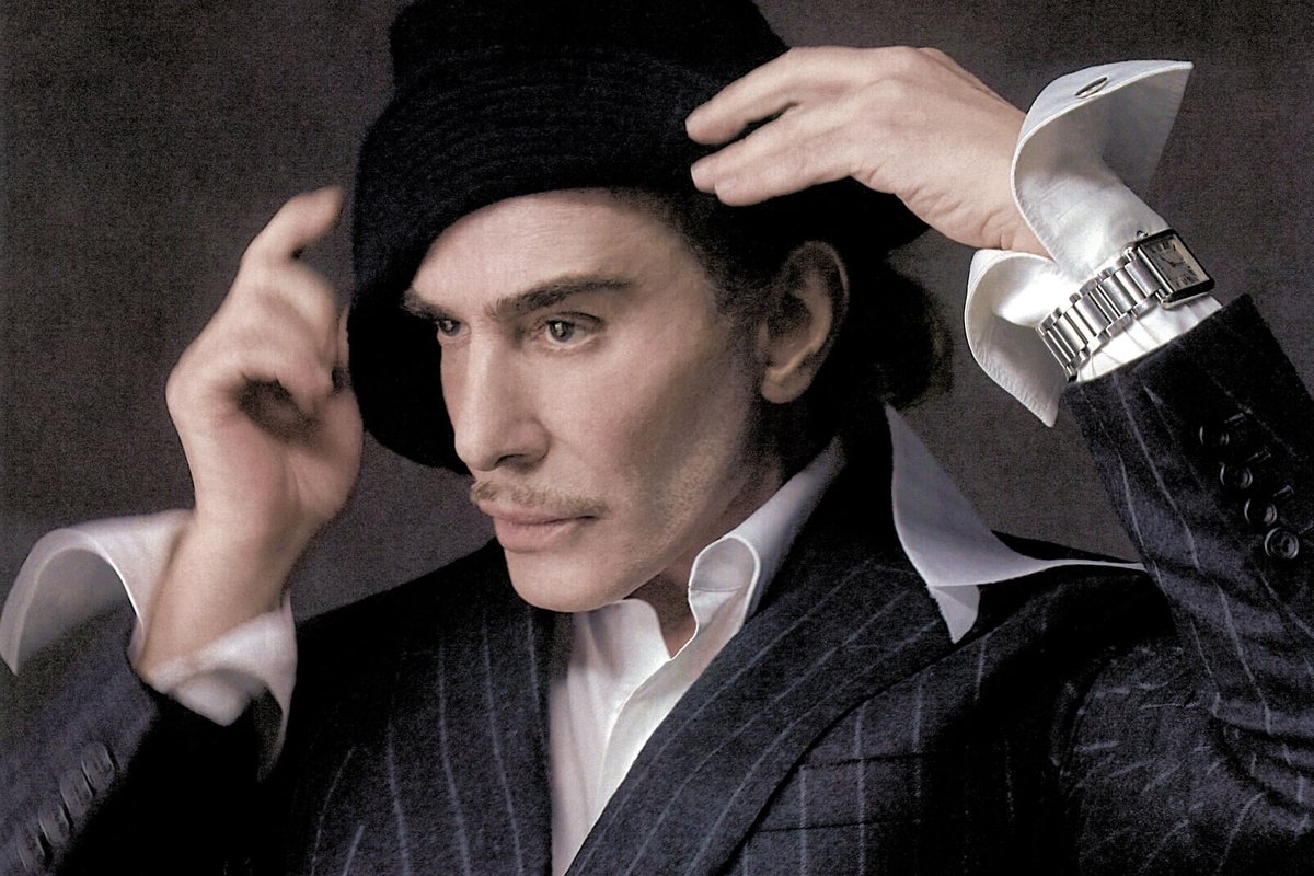 ジョンガリアーノJohn Galliano グラマラスショルダーデニムジャケット ジョン・ガリアーノとザラが2年間のクリエイティブ・パートナーシップ