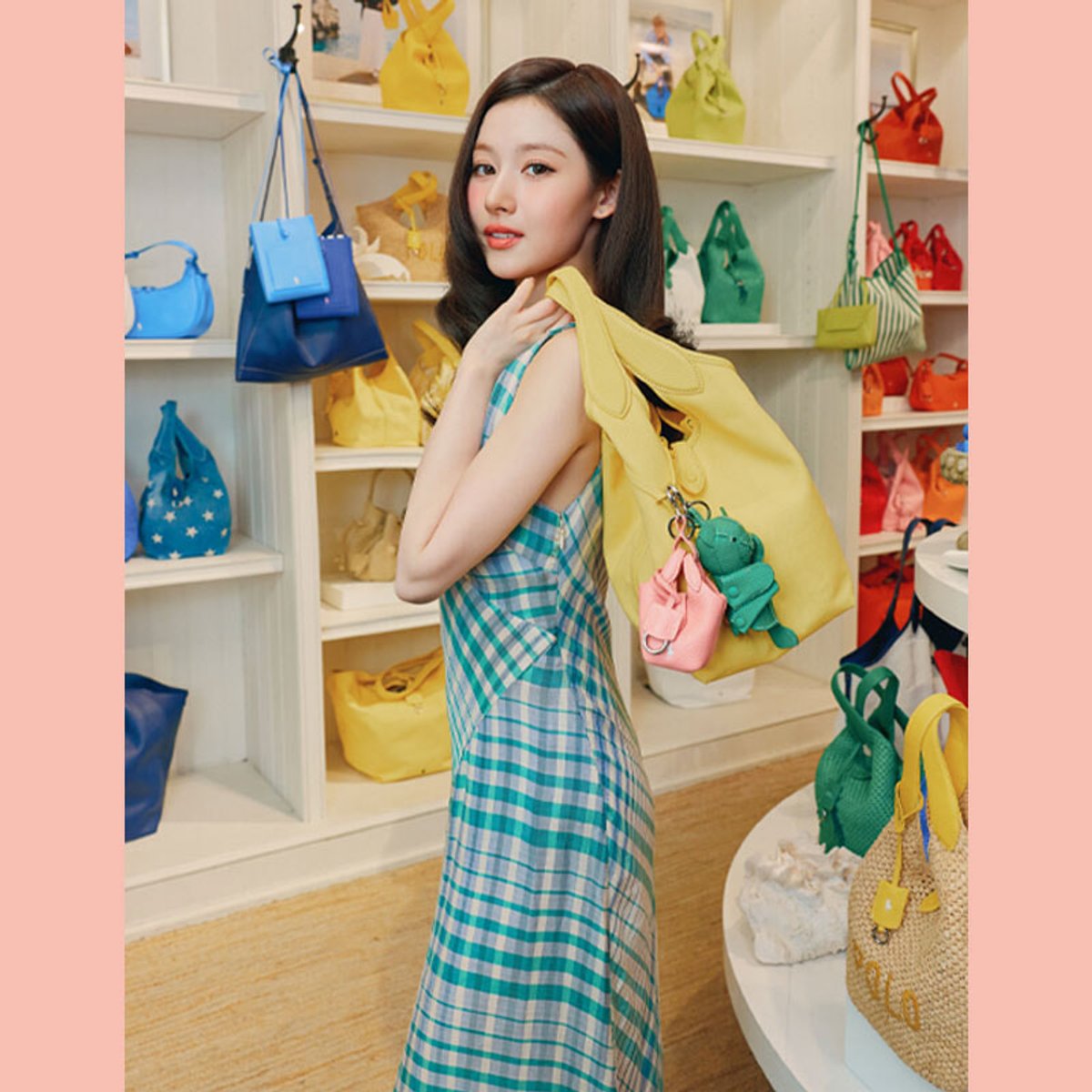 ポロ ラルフ ローレンにTWICEサナが来店！