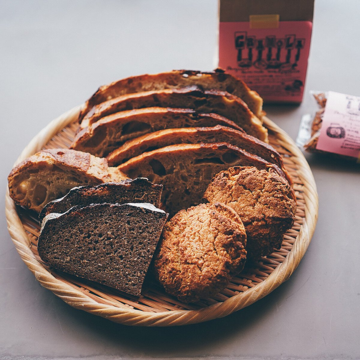 日帰り山梨へ。パンと焼き菓子とコーヒーを巡る小さな旅。【1枚から始まる旅と私のタカラモノ】