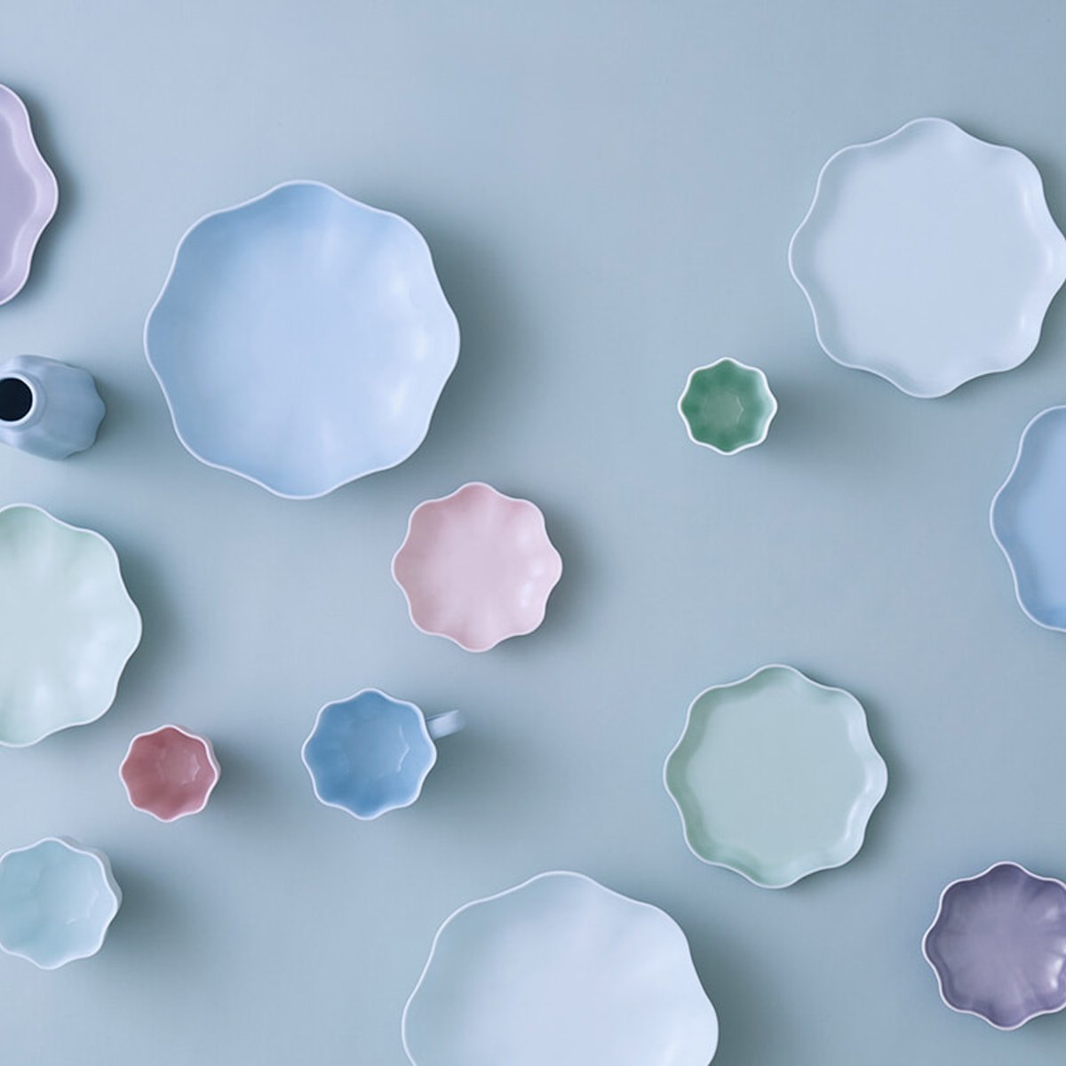 CFCL×畑萬陶苑によるモードなテーブルウェアで食卓をアップデート。