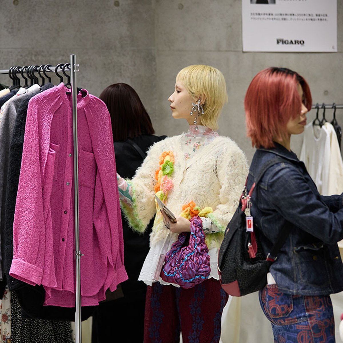 スタイリスト15名が参加した特別なフリーマーケットをリポート！