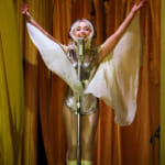 コーチェラでのステージのサブリナ・カーペンター