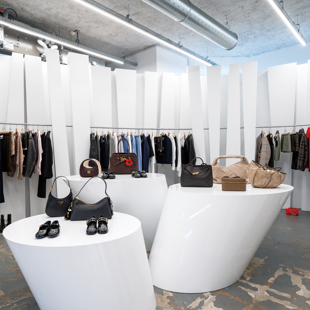 世界8店舗目の「ドーバー ストリート マーケット」。モードを超えたカルチャー拠点として発信。