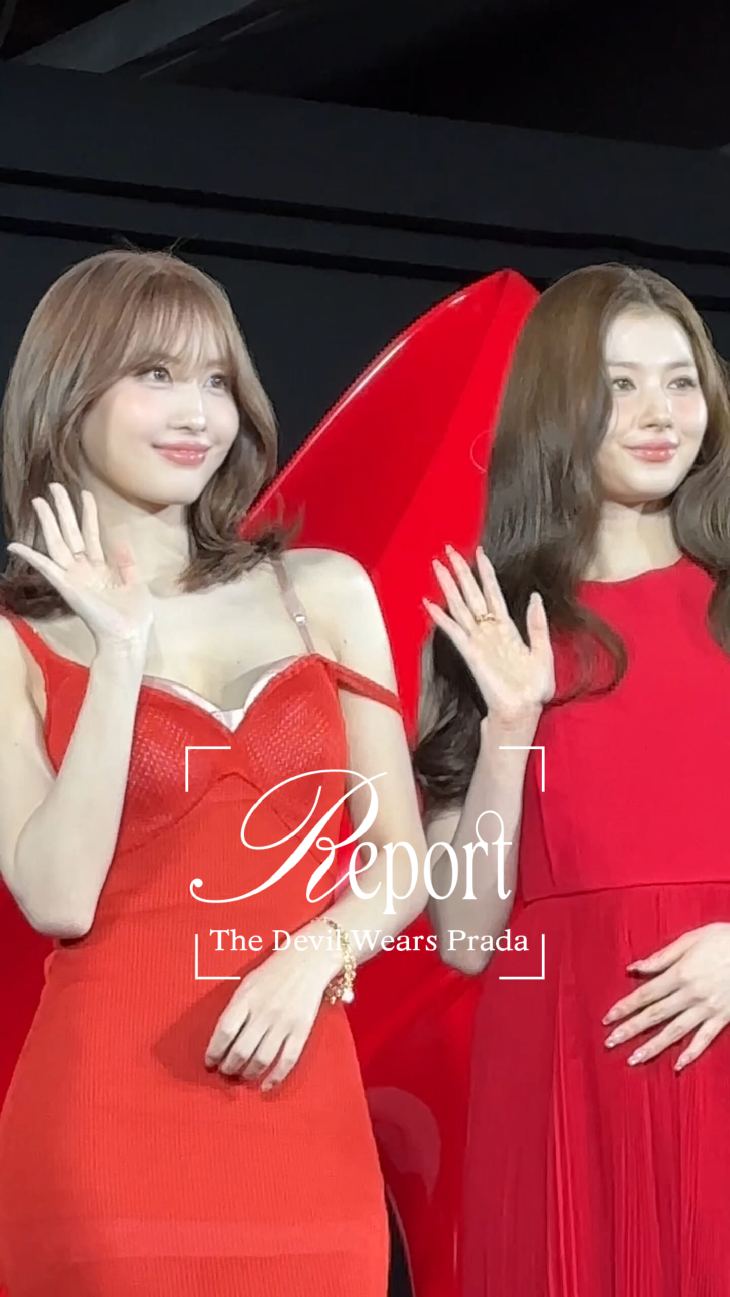 TWICEのMOMOとSANAが映画『プラダを着た悪魔２』ジャパンプレミアに登場。