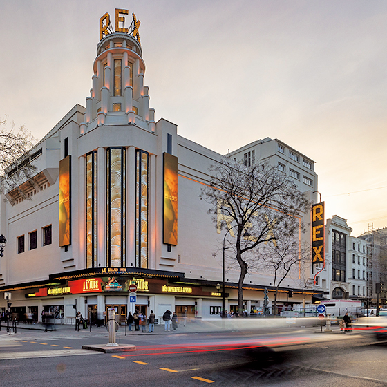 90年以上の歴史を誇る世界最大級のシアター。