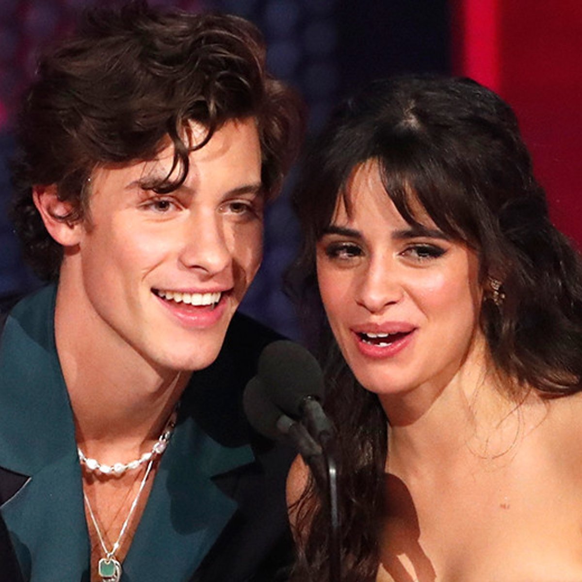 ショーン・メンデス＆カミラ・カベロ、クリスマスの名曲をカバー。