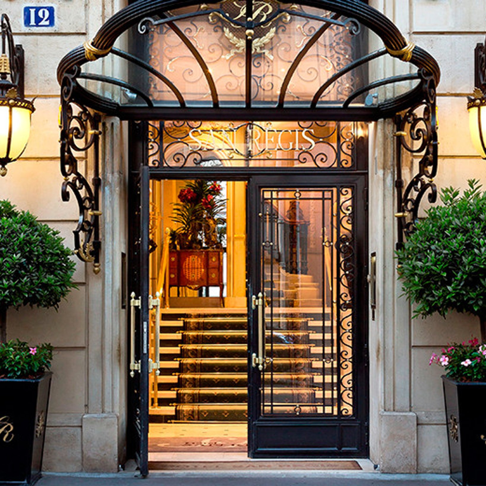 【空間と美食で2倍の贅沢 1】隠れ家的ホテル、サン・レジス。