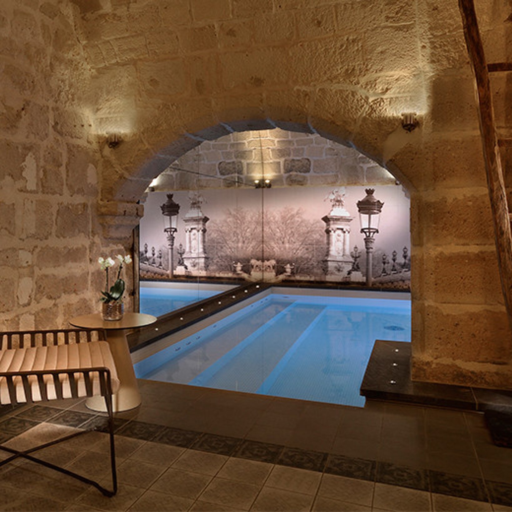 5区の新しいホテル、ラ・ランテルヌ。