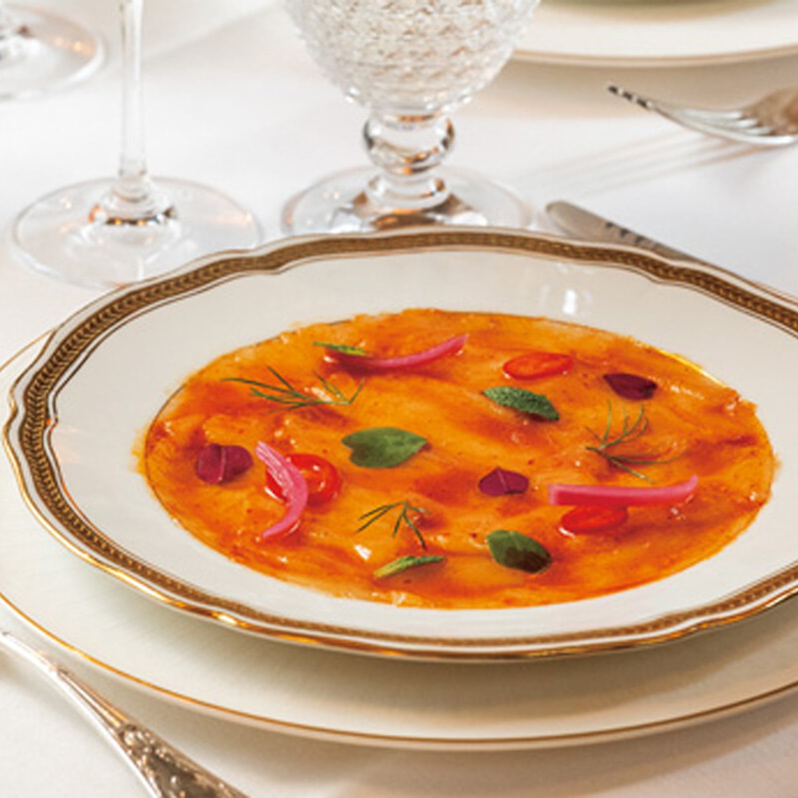 アフリカ出身、ガストロノミー界の寵児が新フュージョンに挑戦！【パリのマイベストレストラン】