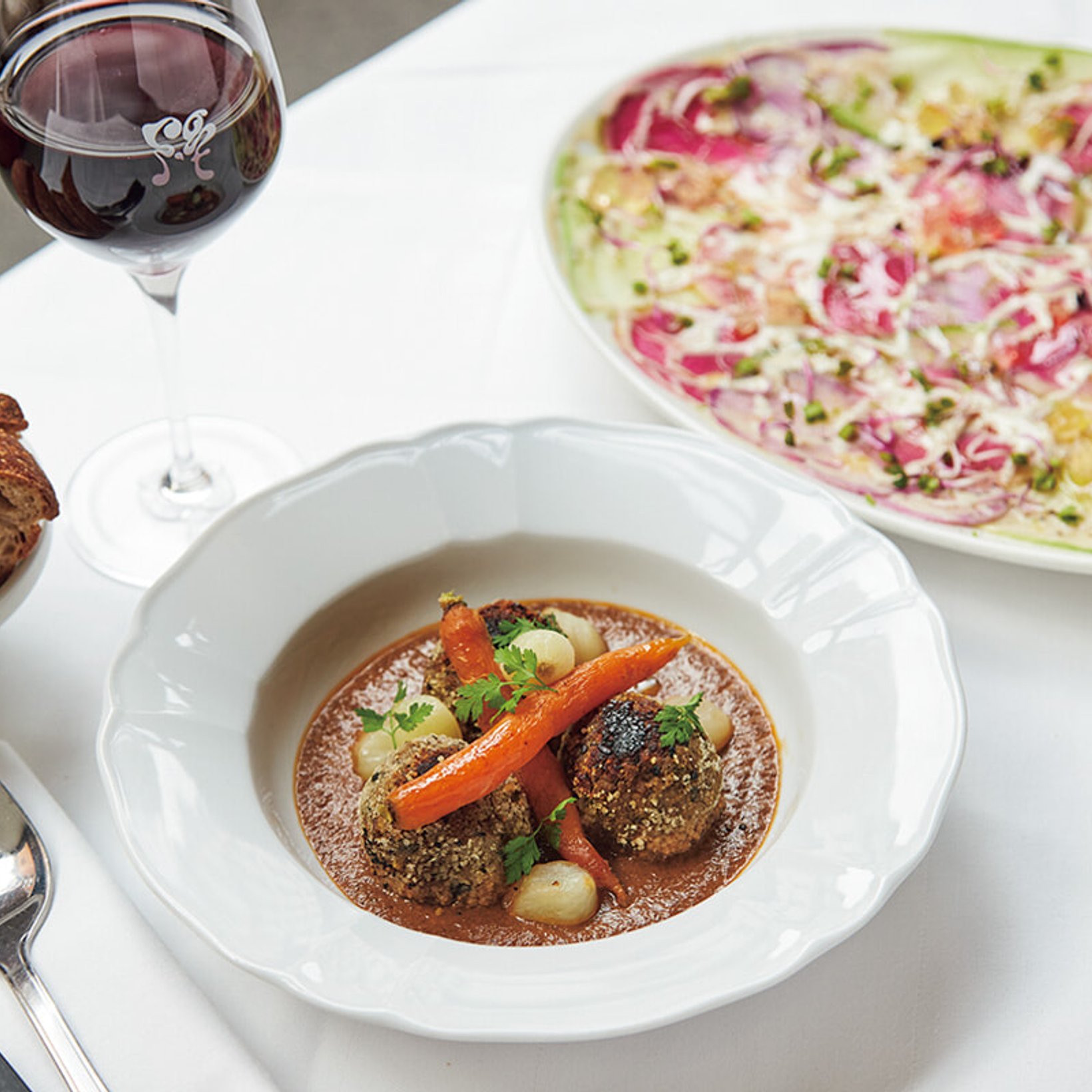 ソースにこだわった、新時代のプラントベース料理。【パリのマイベストレストラン】