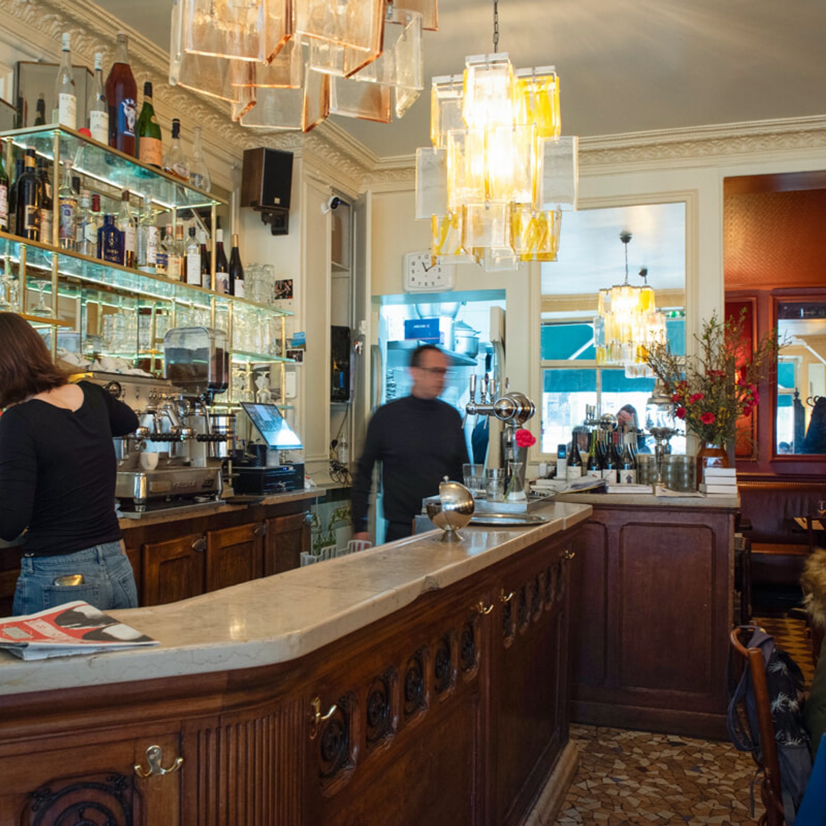 モンマルトルの地元民が愛するカフェが、 リニューアルして再スタート！【仏版マダムフィガロエディター行きつけのカフェごはん】