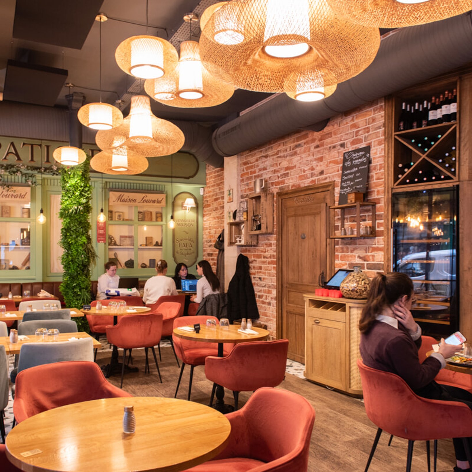 パンからデザートまで自家製！ ブーランジュリー発のレストラン。【仏版マダムフィガロエディター行きつけのカフェごはん】