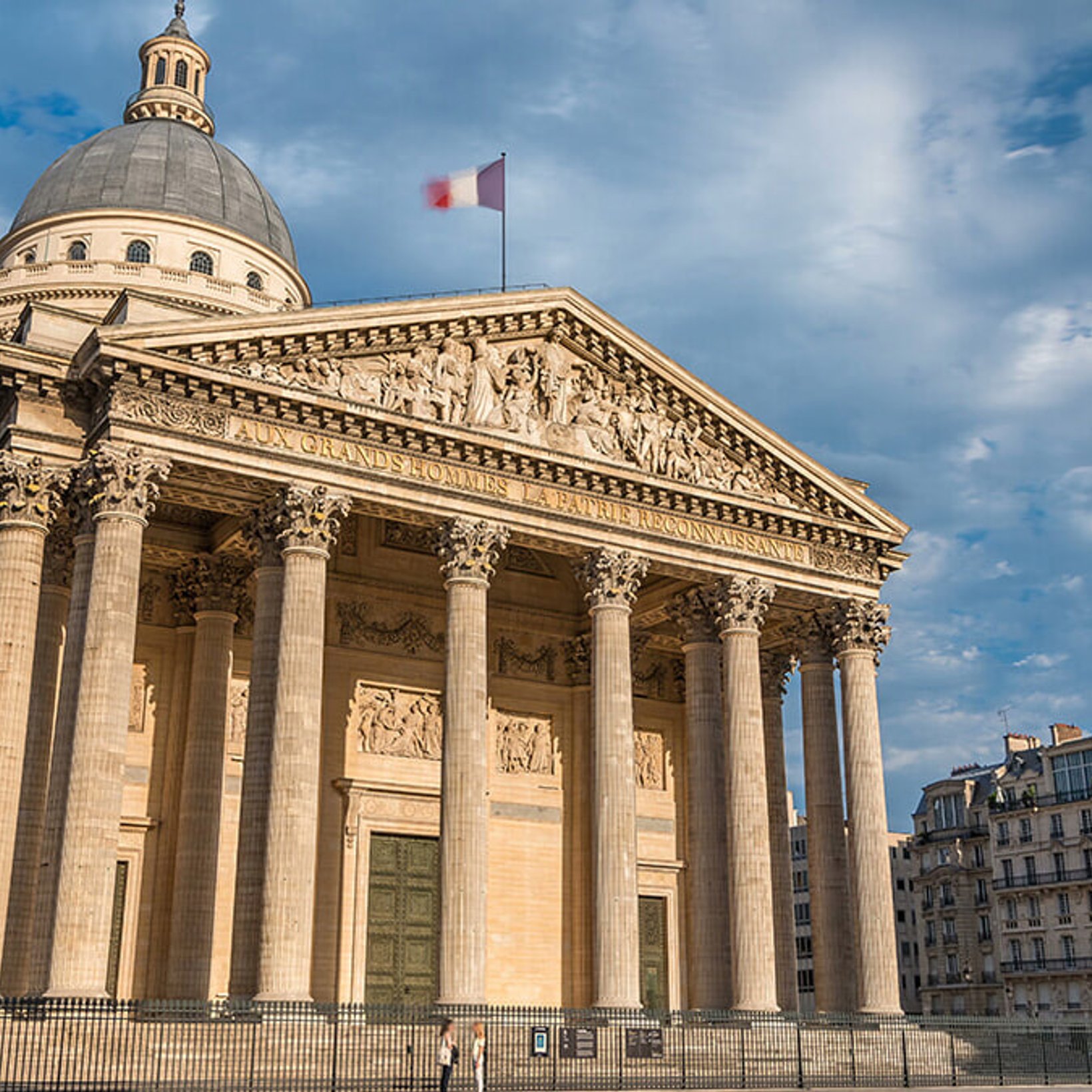 パリ5区の特徴とは？ 治安や観光地、ホテル、カフェ、レストランなども紹介。