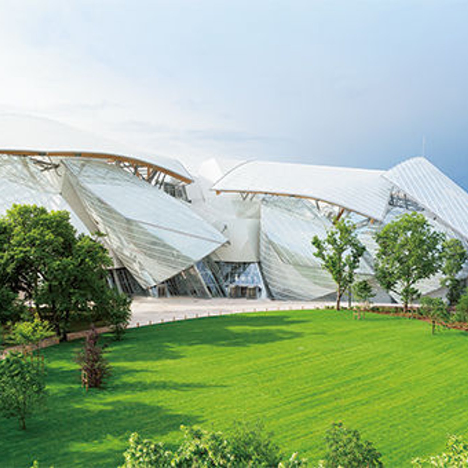 ルイ・ヴィトンが発信、パリにできた現代アートの殿堂。