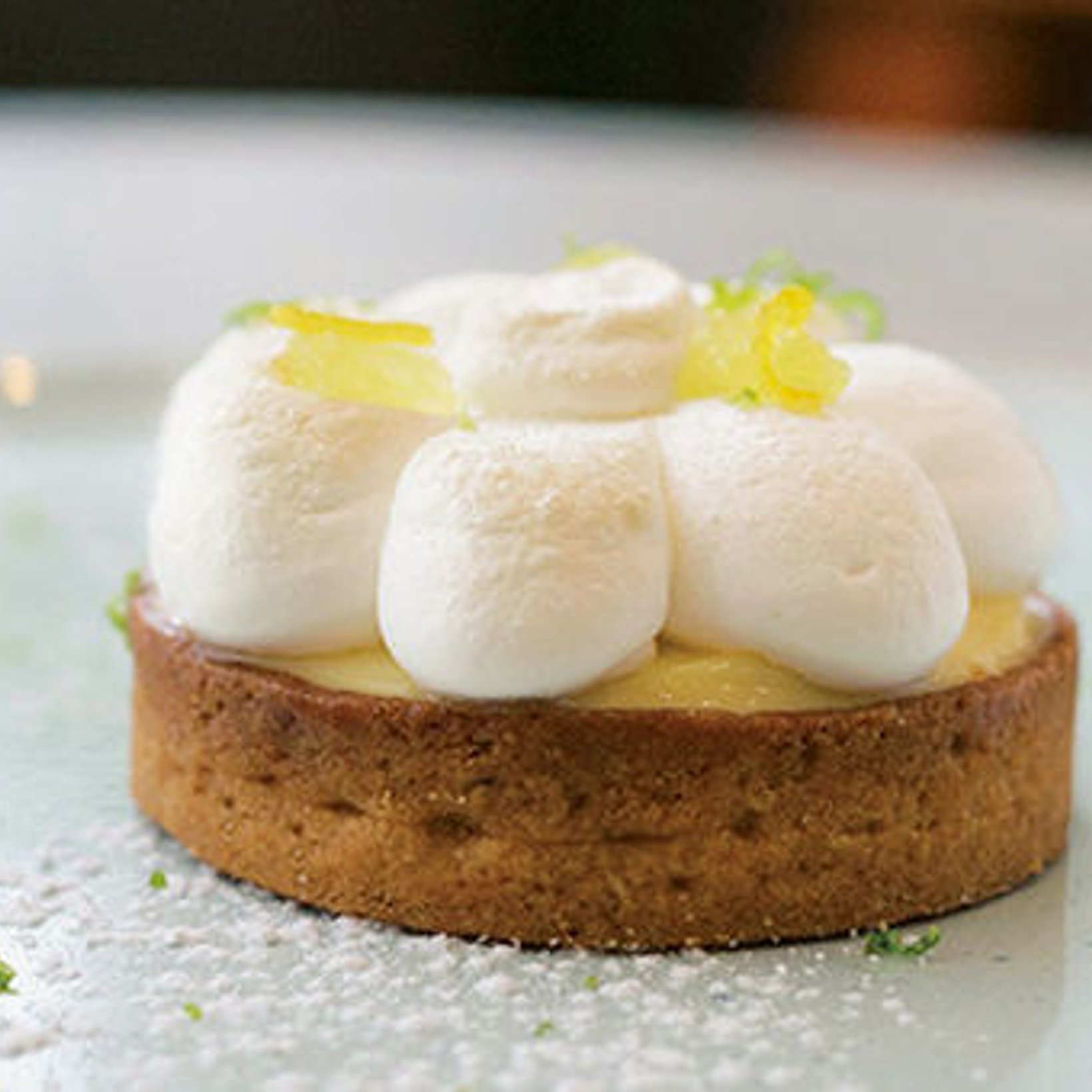 パリの洗練スイーツを、フレンドリーな空間で。