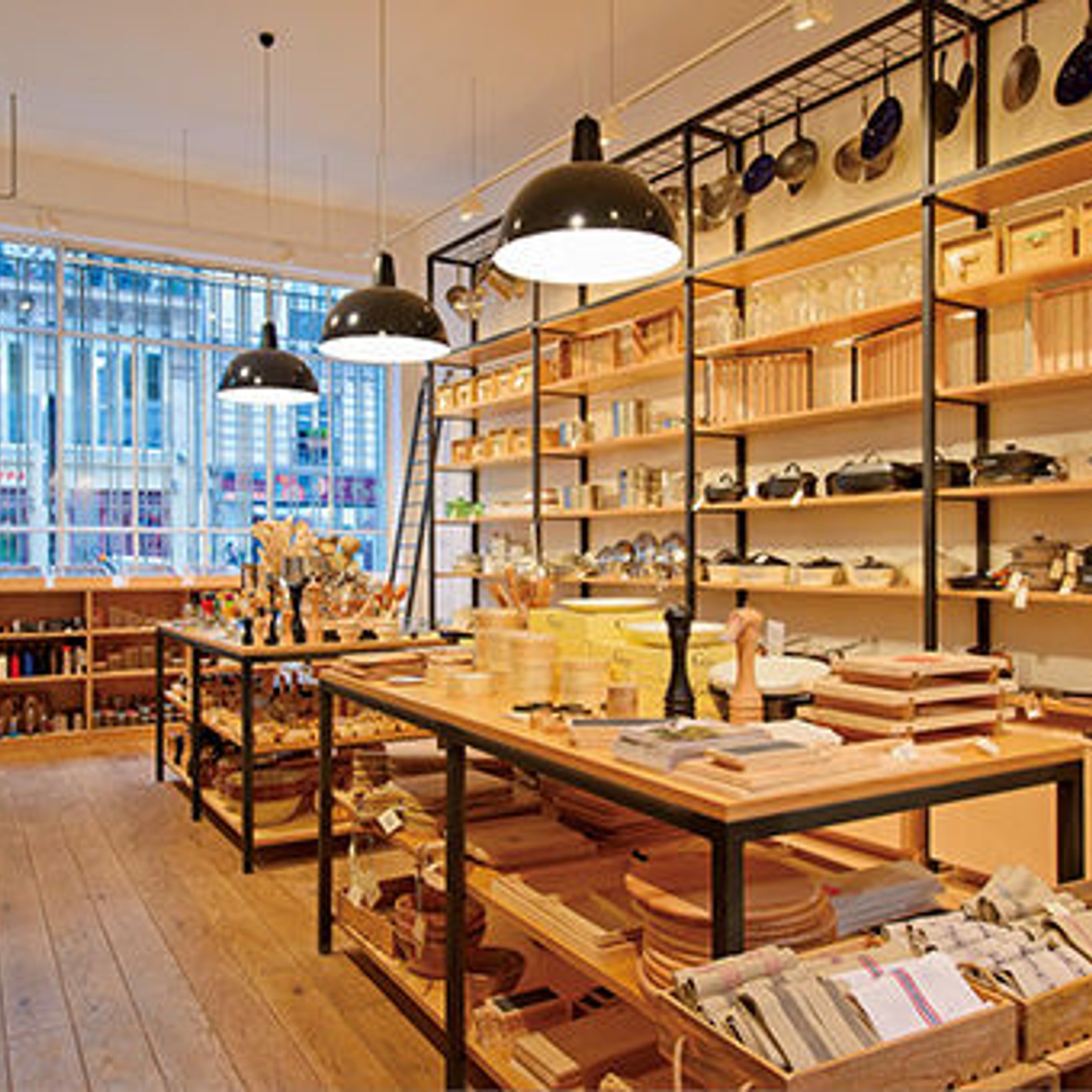 パリの雑貨屋　未使用品 cityguide-83673-1x1-44651e8c.jpg