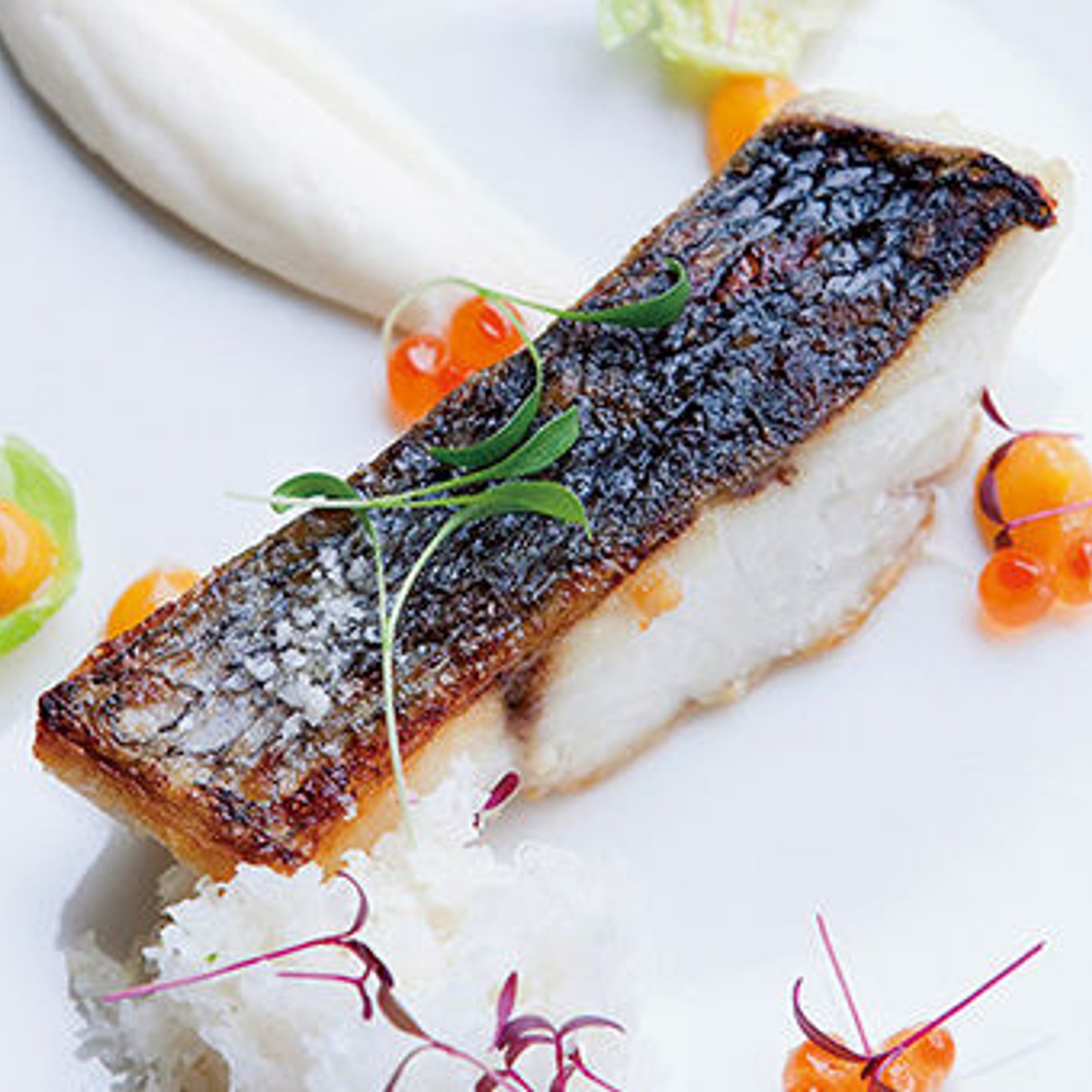 絶妙なフルーツ使いが魅力、パリのネオビストロへ。