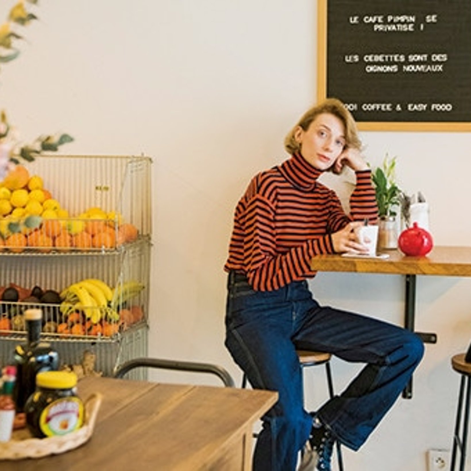 パリ・モンマルトルの地元っ子に愛されるカフェ。