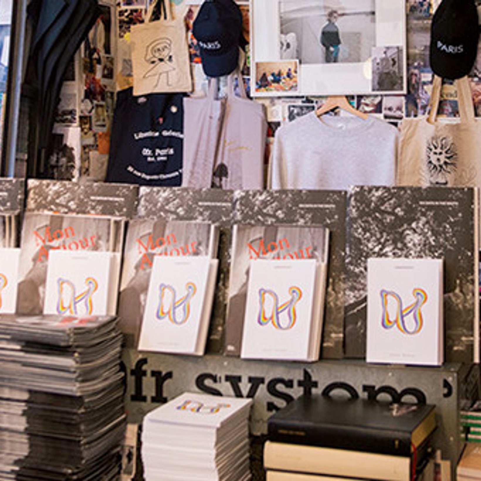 知的好奇心を刺激する、パリいちばんの書店。
