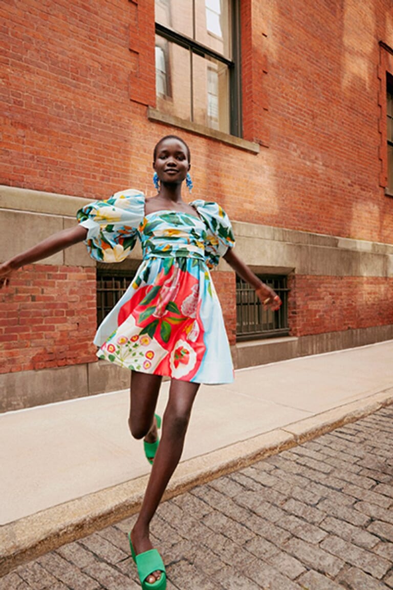 オスカー・デ・ラ・レンタ –  2022年 春夏コレクション