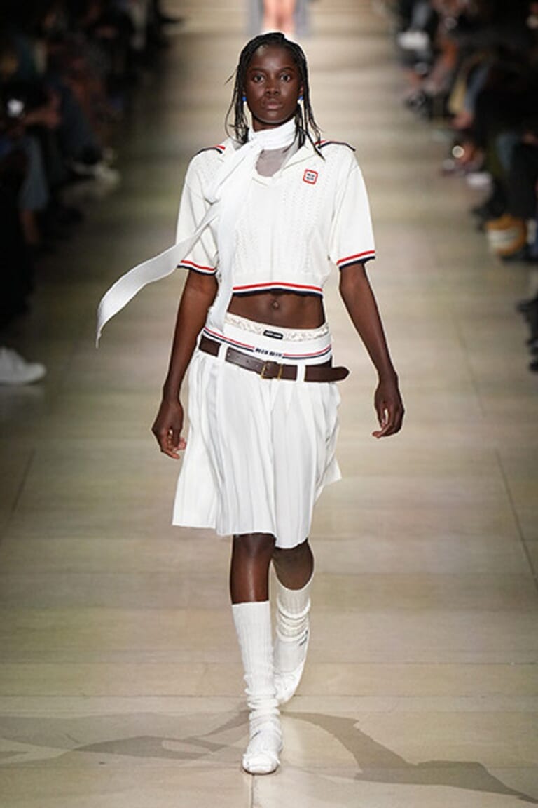 ミュウミュウ –  2022/23年 秋冬コレクション