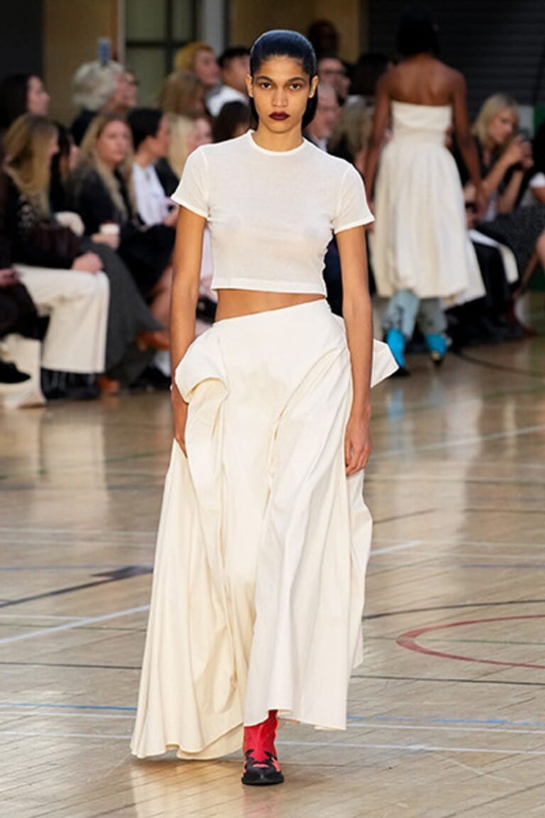 モリー ゴダード –  2023年 春夏コレクション