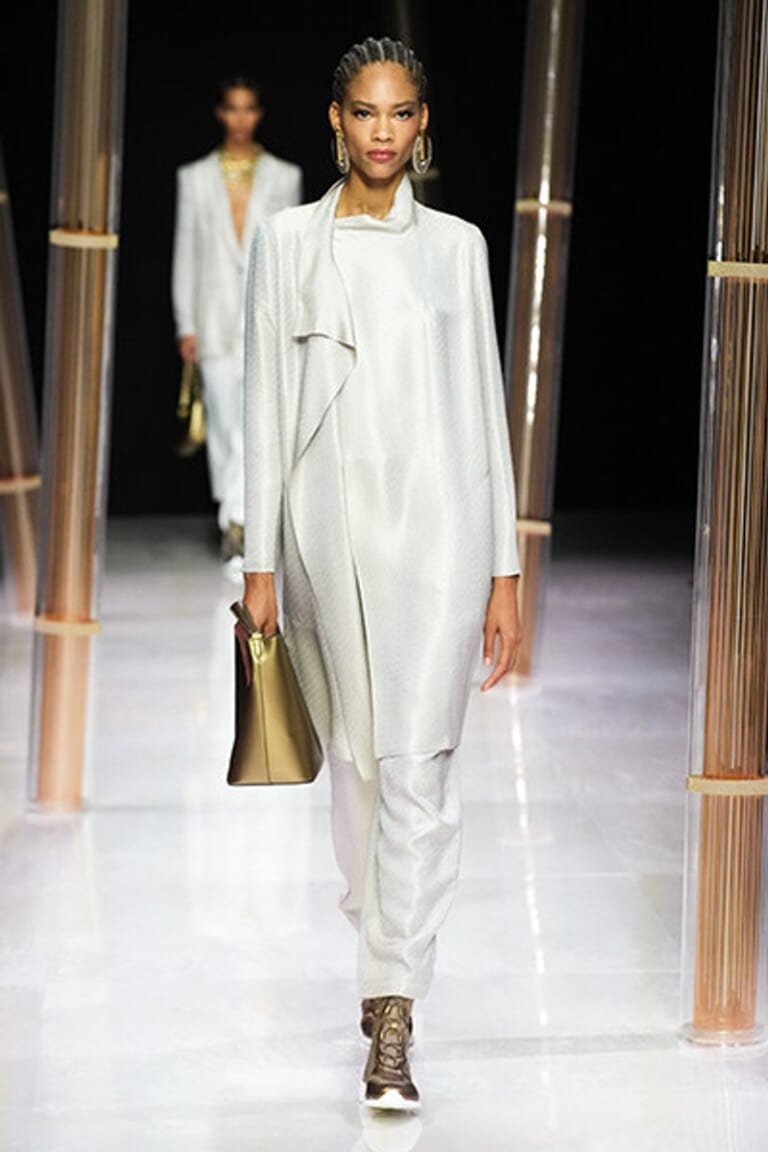 ジョルジオ アルマーニ –  2023年 春夏コレクション