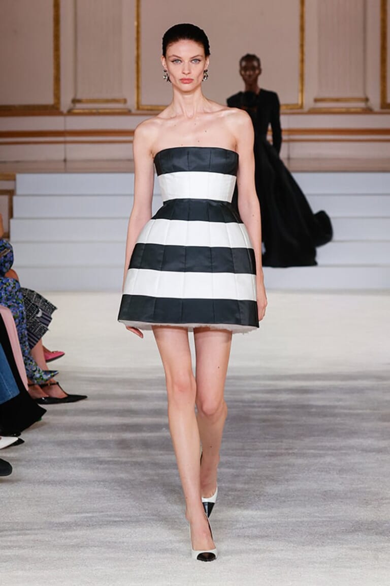 キャロリーナ ヘレラ –  2023/24年 秋冬コレクション