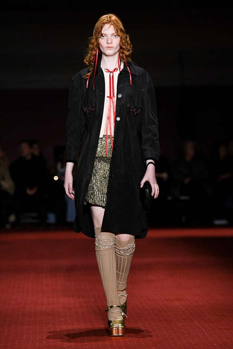 シモーン・ロシャ –  2023/24年 秋冬コレクション