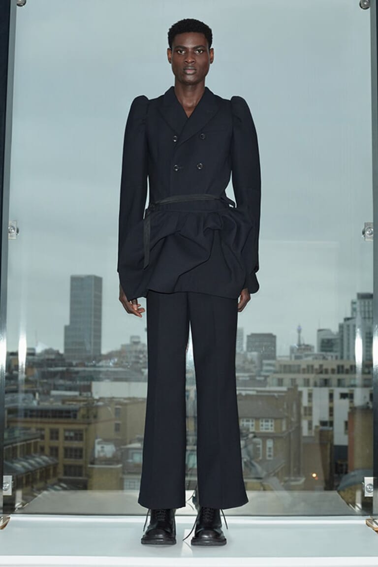 トーガ –  2023/24年 秋冬コレクション