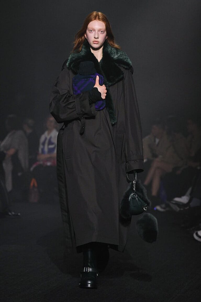 バーバリー –  2023/24年 秋冬コレクション