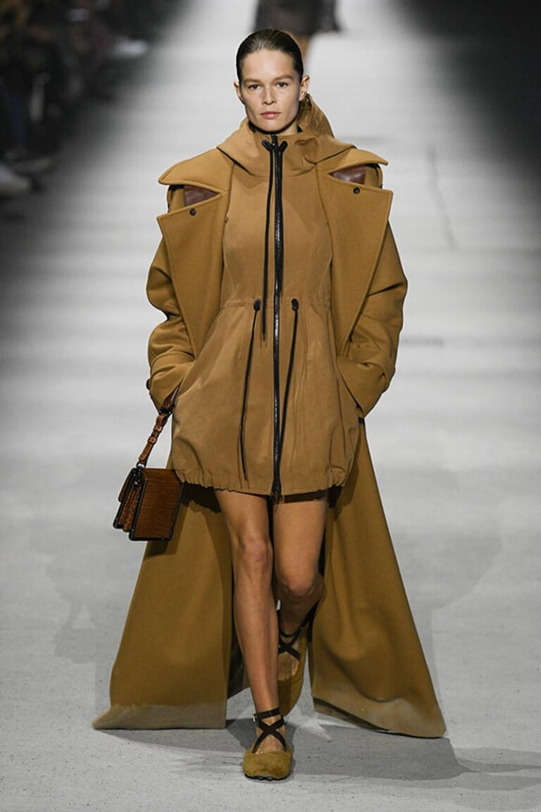 トッズ –  2023/24年 秋冬コレクション