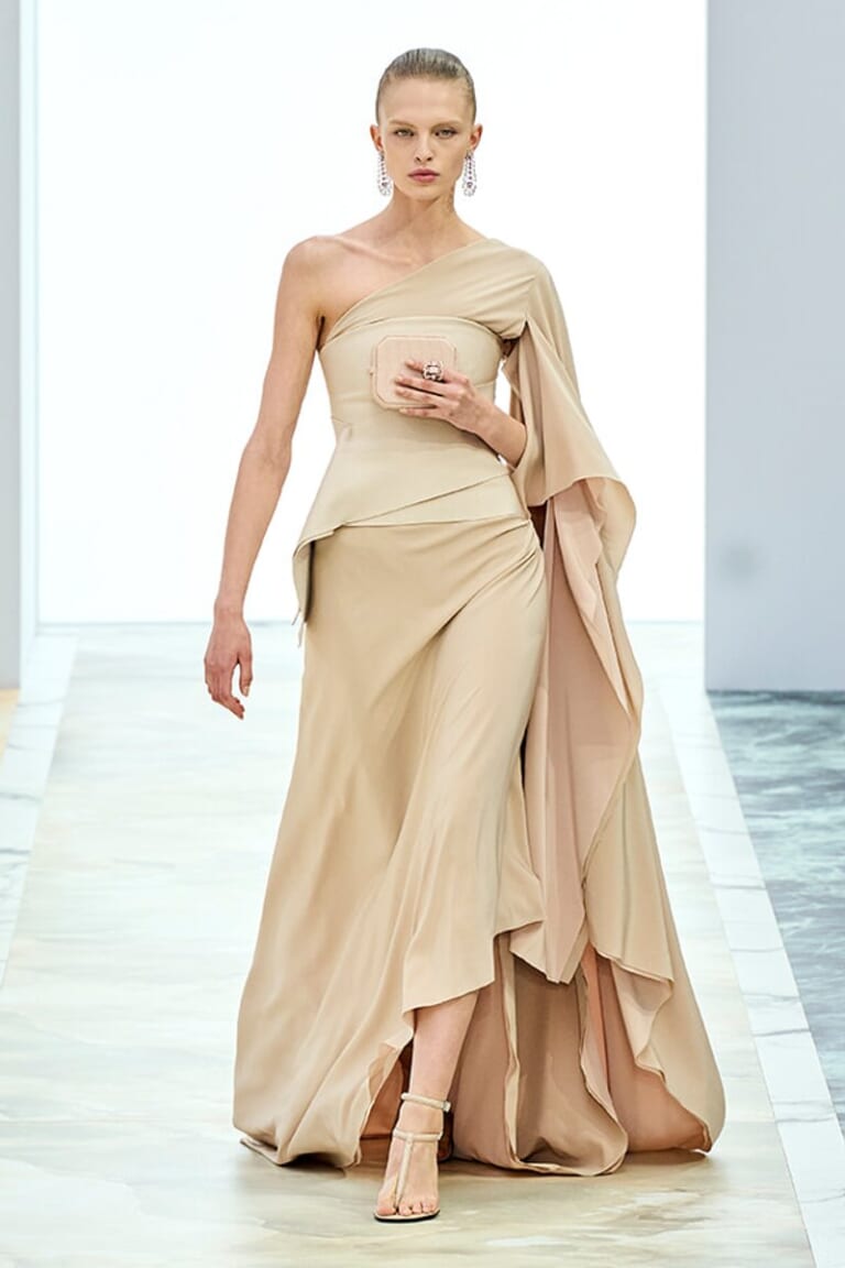 フェンディ –  2023/24年 秋冬オートクチュールコレクション