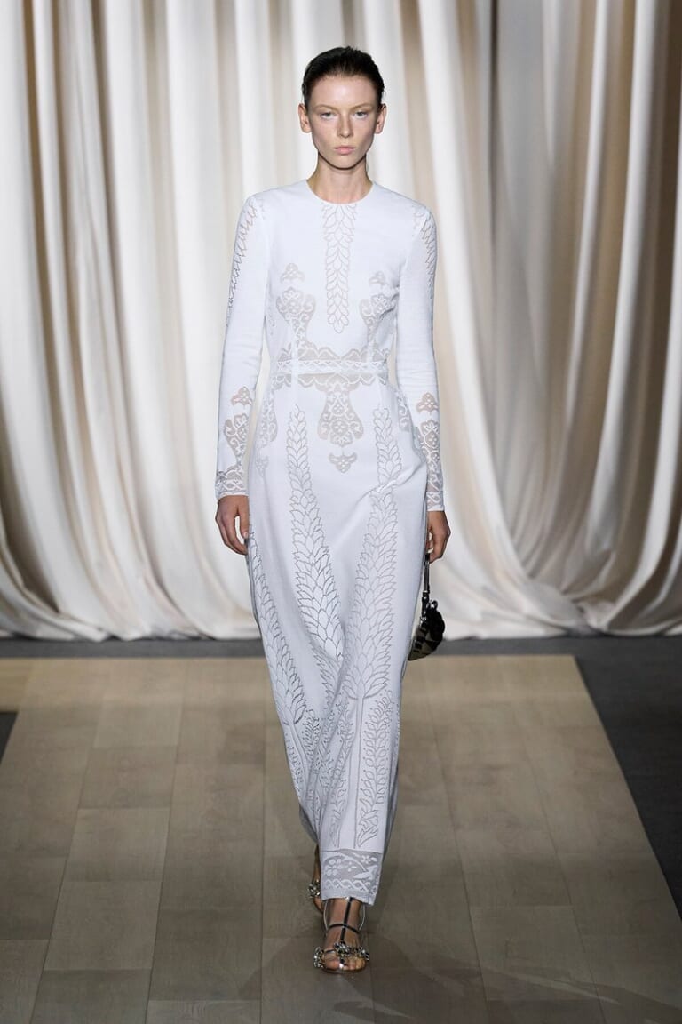 ジャンバティスタヴァリ –  2024年 春夏コレクション