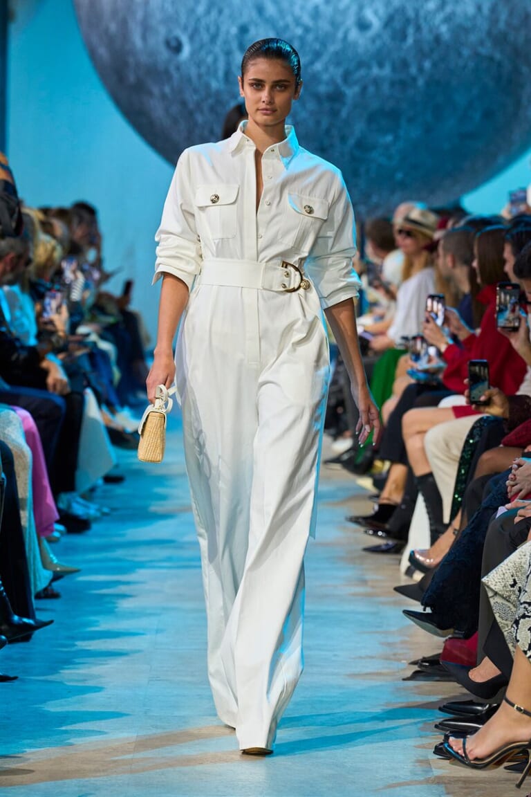 エリーサーブ –  2024年 春夏コレクション