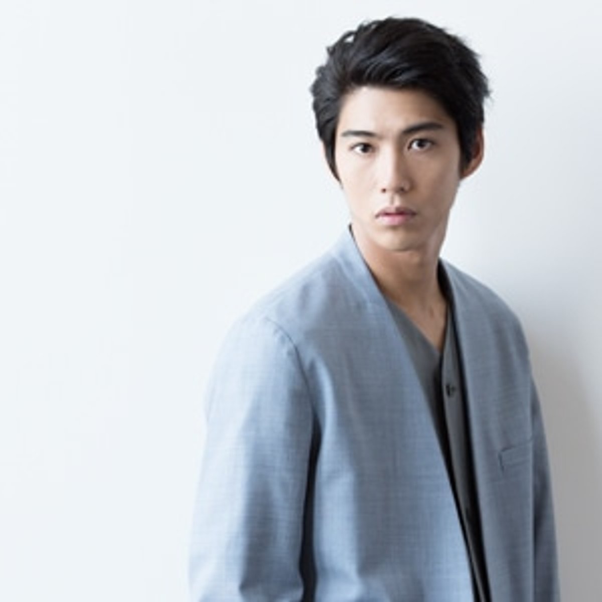 俳優・賀来賢人さんが語る、ニューカレドニアの魅力。 | madameFIGARO