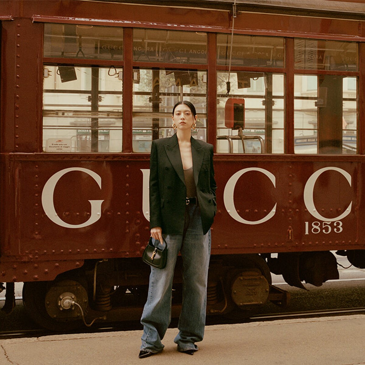 三吉彩花とグッチ、ミラノの街に想いを馳せて。