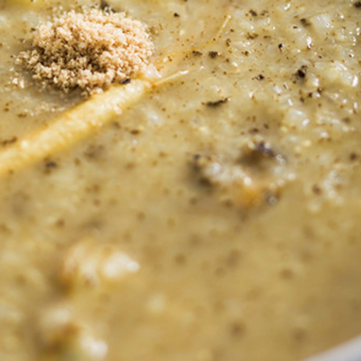 高麗ニンジン入りの高級粥で、ソウルの朝を始めよう。