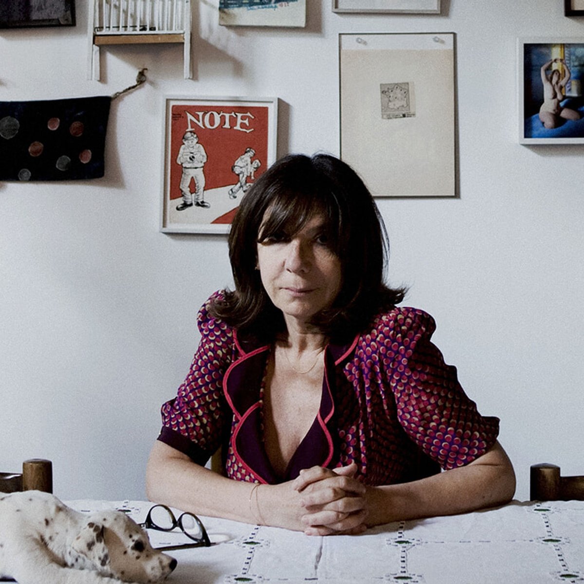 自分と他者の境界を彷徨い続けるアーティスト、ソフィ・カルとは何者なのか。