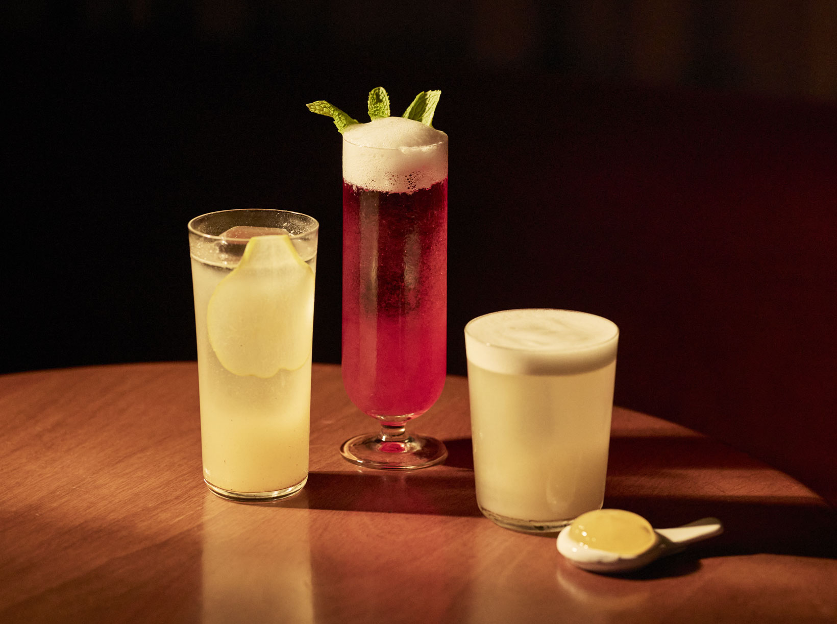 06-singapore-cocktail-20260529 | madameFIGARO.jp(フィガロジャポン)