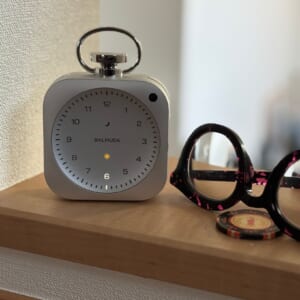 スマホ離れができない私、最高の目覚まし時計を見つけたかもしれない。【バルミューダ ザ・クロック】