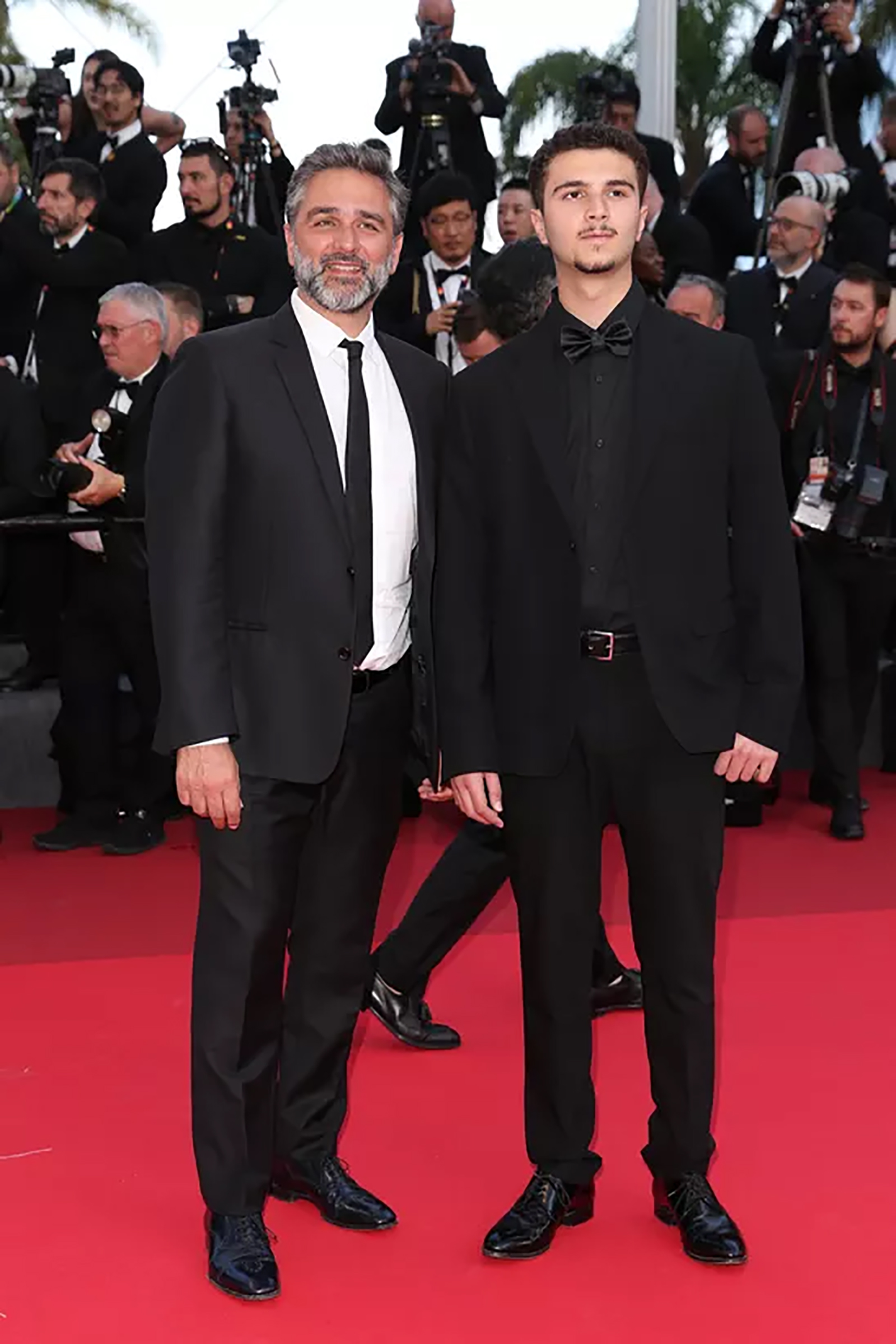 カンヌ国際映画祭での、オリヴィエ・ナカシュと息子