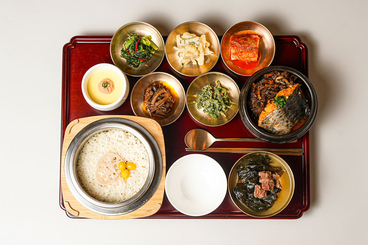ソウルの明洞で味わう伝統と現代の融合——「食」と「アート」で巡る新しい韓国文化体験